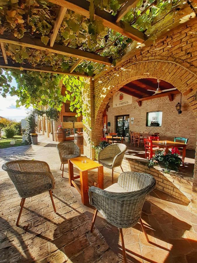 Agriturismo Isola Augusta 팔라쫄로델로스텔라 외부 사진