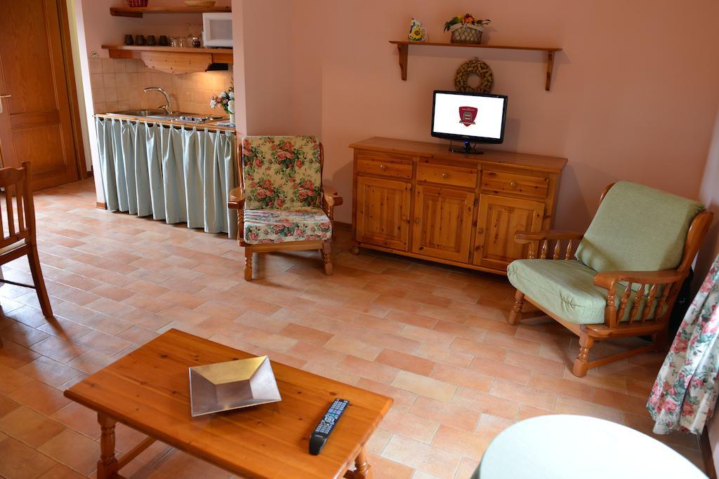 Agriturismo Isola Augusta 팔라쫄로델로스텔라 객실 사진
