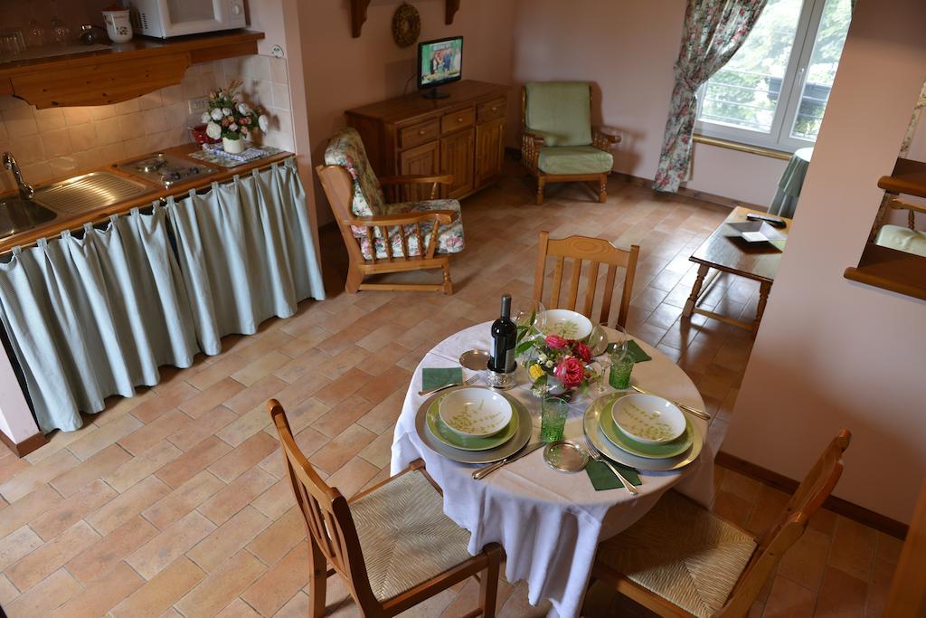 Agriturismo Isola Augusta 팔라쫄로델로스텔라 객실 사진