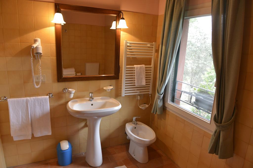 Agriturismo Isola Augusta 팔라쫄로델로스텔라 객실 사진