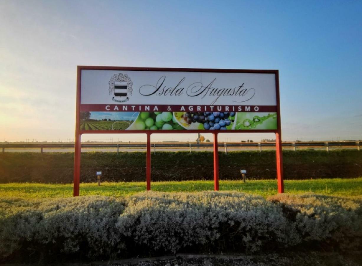Agriturismo Isola Augusta 팔라쫄로델로스텔라 외부 사진