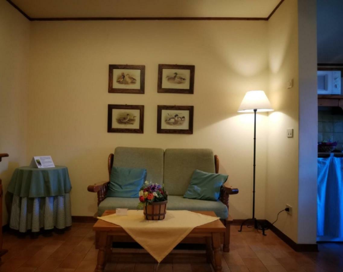 Agriturismo Isola Augusta 팔라쫄로델로스텔라 외부 사진
